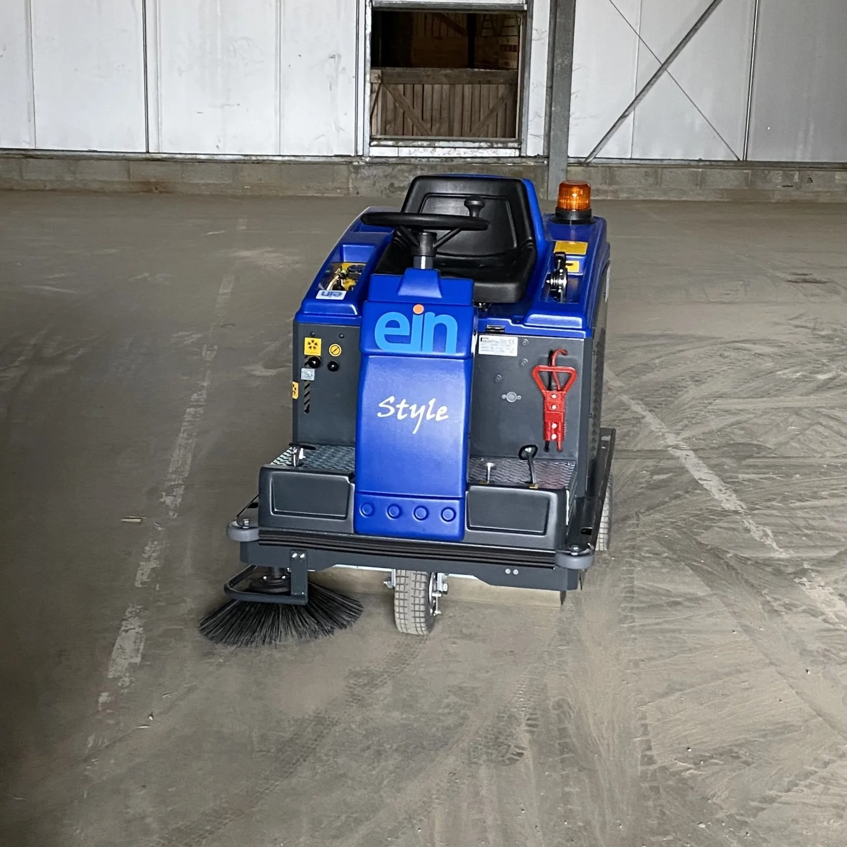 Balayeuse autoportée Style E70