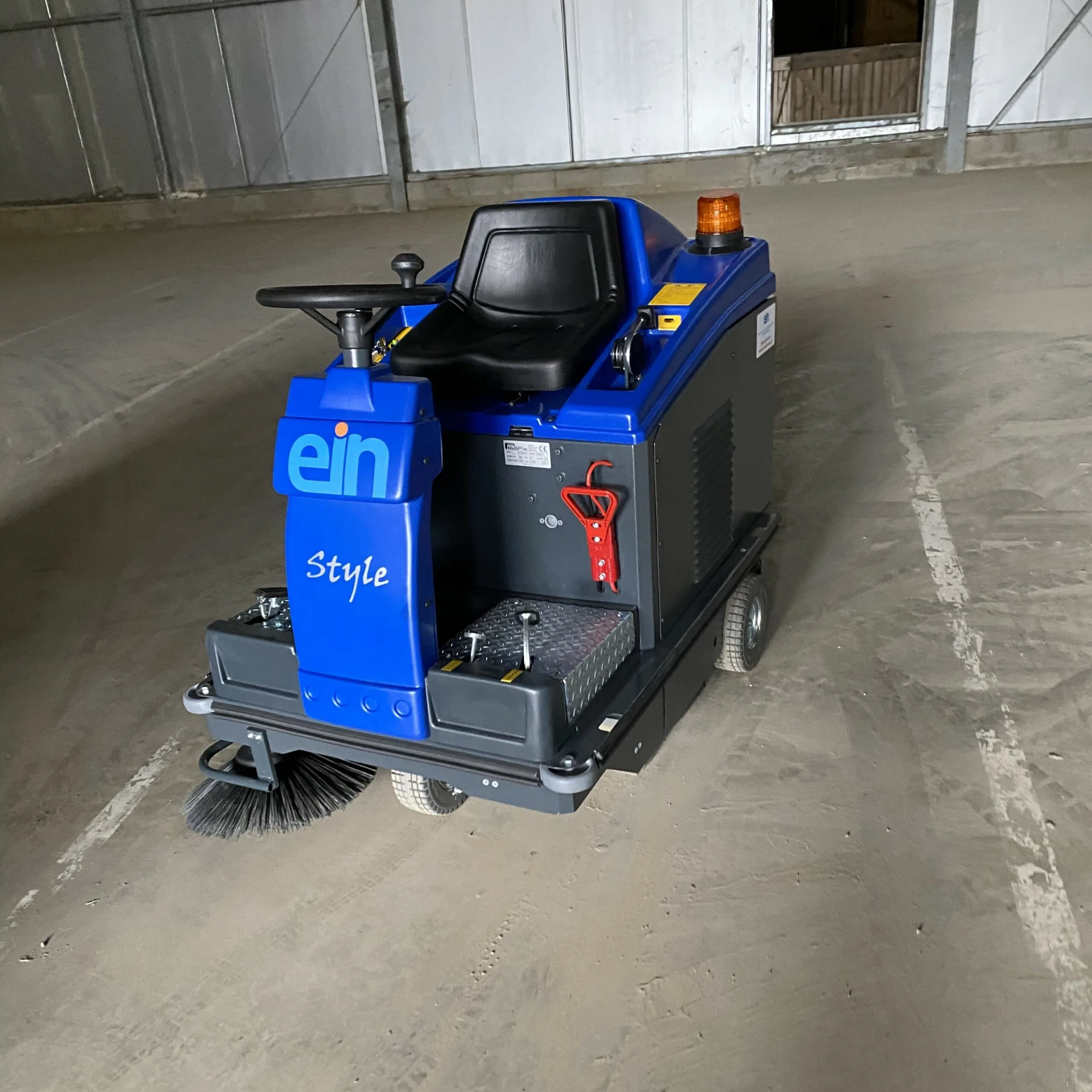 Balayeuse autoportée Style E70