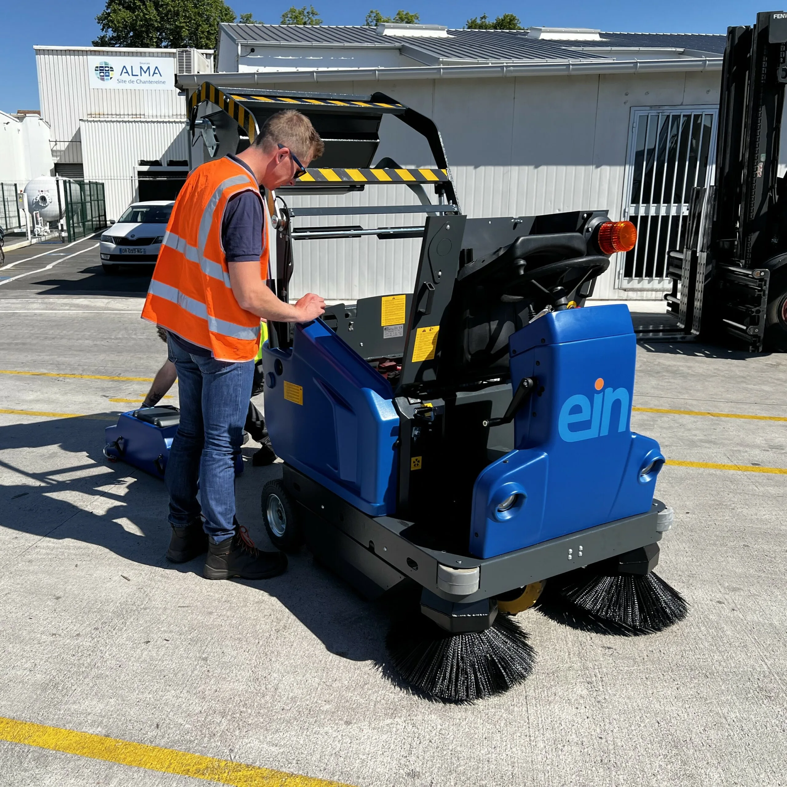Balayeuse autoportée GEMMA E78