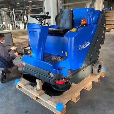 Balayeuse autoportée RAPTOR E78