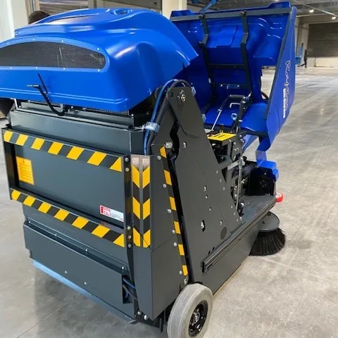 Balayeuse autoportée RAPTOR E78