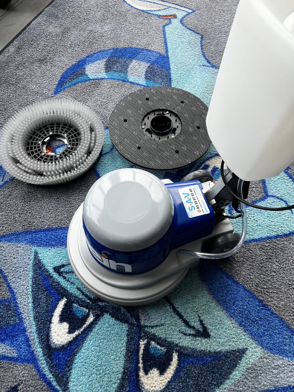 La monobrosse rotative : le type de monobrosse le plus polyvalent